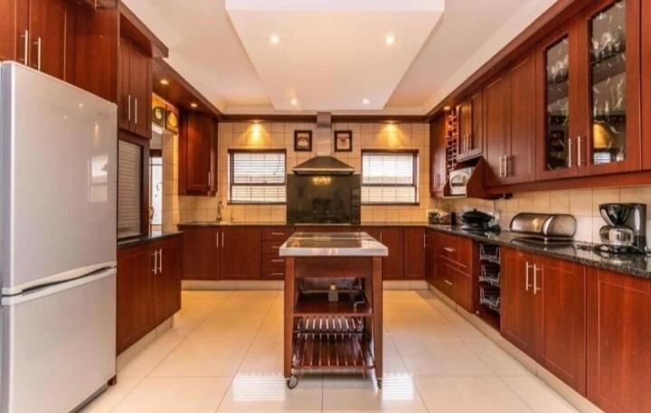 Pecanwood Estate Dream Views 4 Bedroom Villa With Pool Hartbeespoort Exterior foto